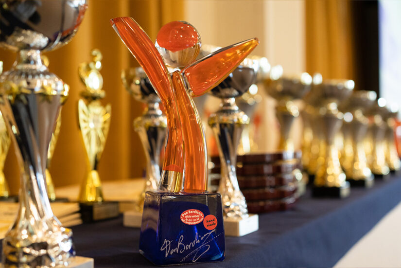 trofee-destine-gala-premiilor-destine-2022 trofee-destine-gala-premiilor-destine-2022